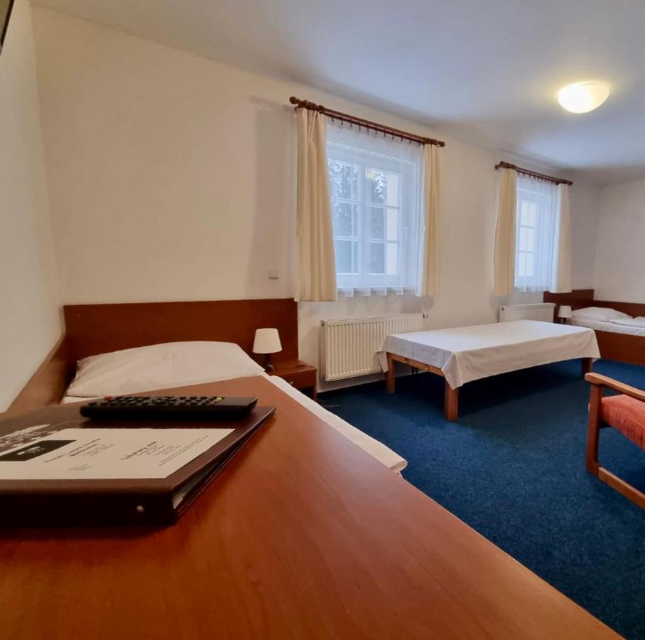 Hotel Lesni Chata Корженов Екстер'єр фото