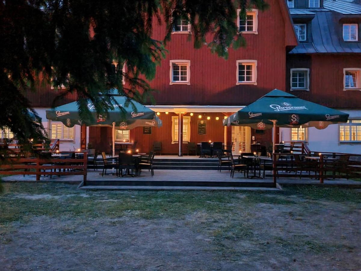 Hotel Lesni Chata Корженов Екстер'єр фото